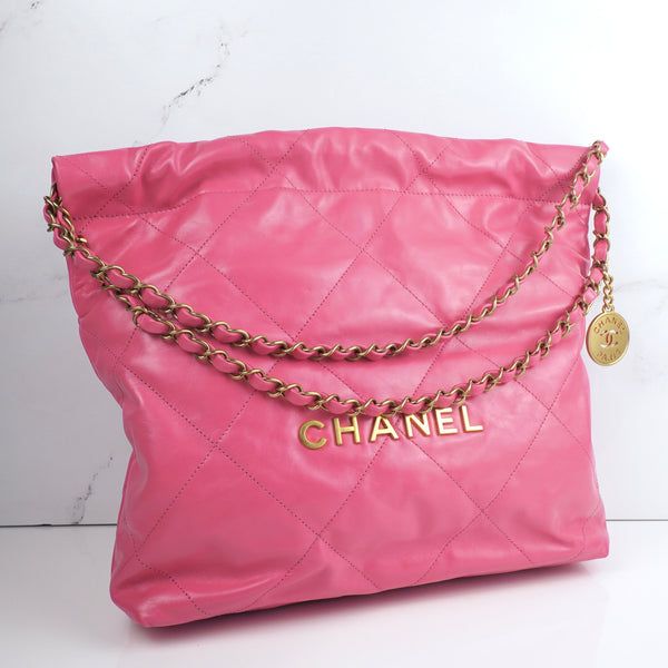 CHANEL
Chanel 22 Pink Shiny Calfskin Quilted Drawstring