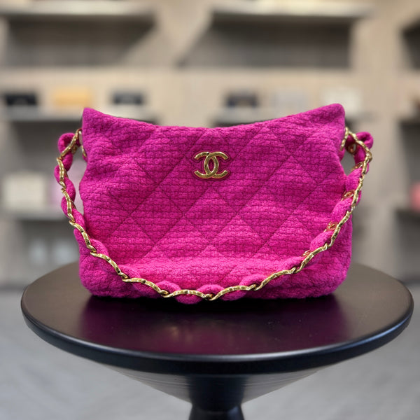 CHANEL Cashmere Tweed Quilted CC Links Hobo Fuchsia